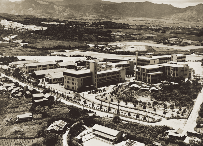 福岡大学全景（1960年）