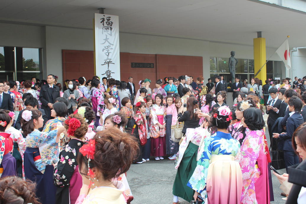 〔学生取材コラム〕学生広報サポーターが卒業生にインタビュー