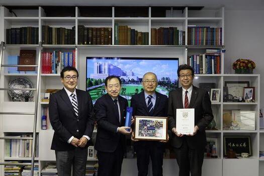 4人で記念撮影.jpg