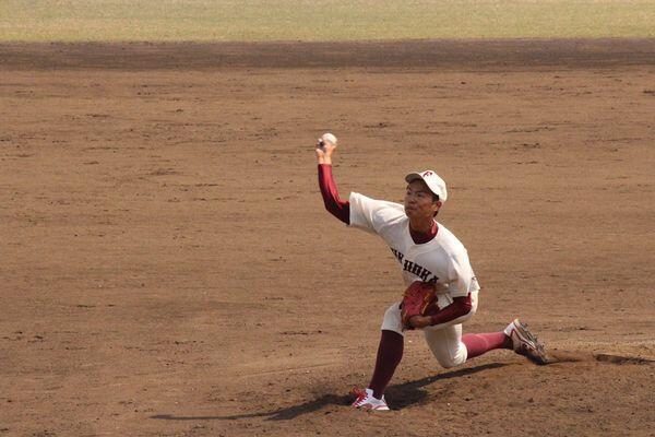 大曲錬投手がプロ野球ドラフト会議で埼玉西武ライオンズから5位指名 スポーツ Fukudaism フクダイズム 福岡大学